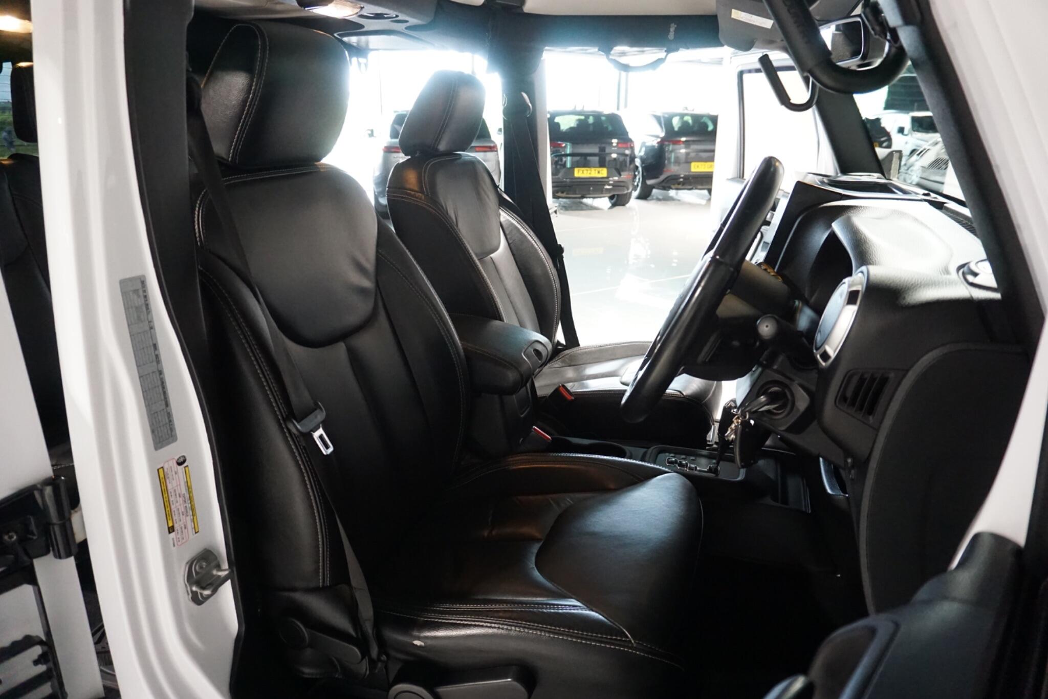 Jeep Wrangler 3.6 V6 JK Edition SUV 4dr Petrol Auto 4WD Euro 6 (280 bhp)
